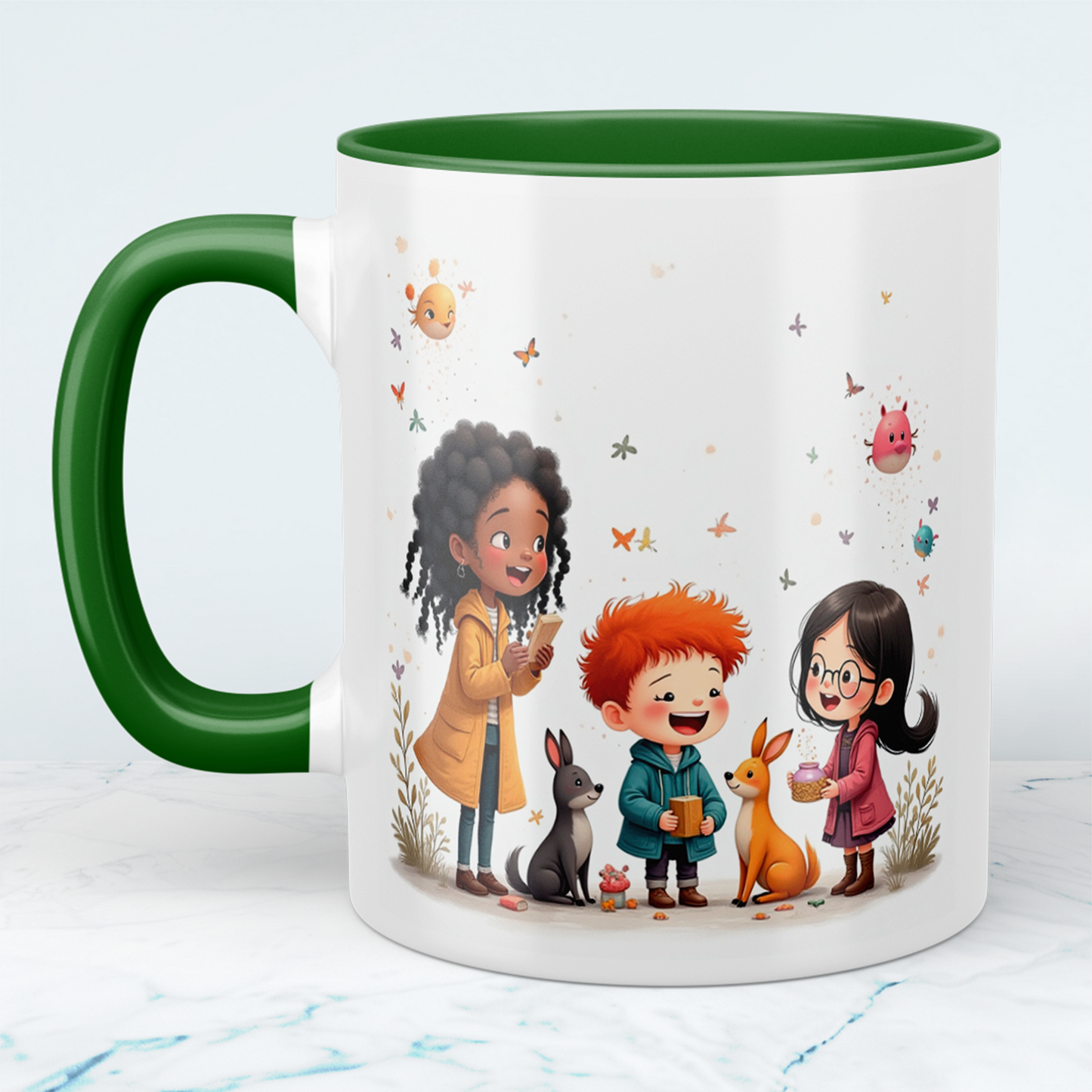 Magische Tiere: Bunte bedruckte Tasse mit lustigen Cartoon-Figuren – Das perfekte Geschenk für Kinder!