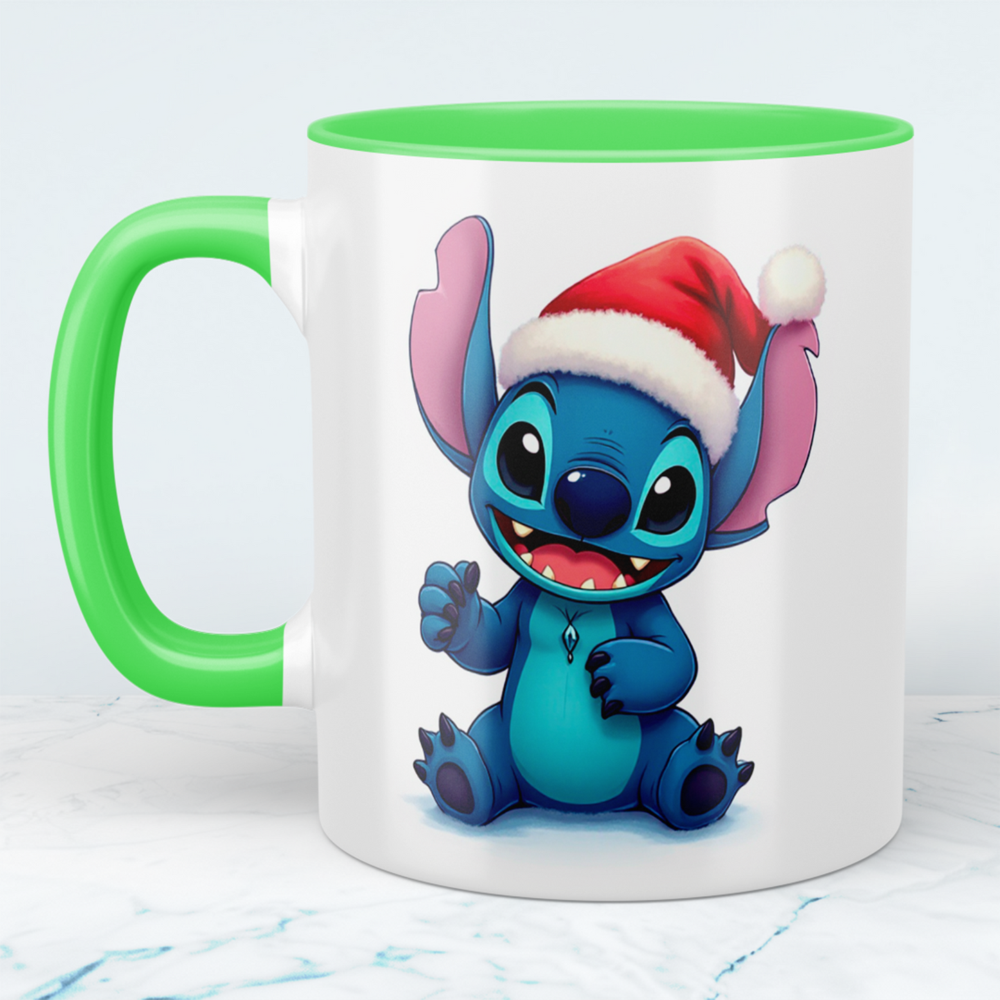Weihnachtszauber mit Stitch – Die perfekte Kinder-Tasse für frohe Zeiten!