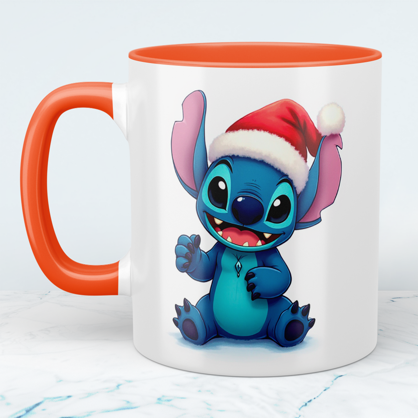 Weihnachtszauber mit Stitch – Die perfekte Kinder-Tasse für frohe Zeiten!