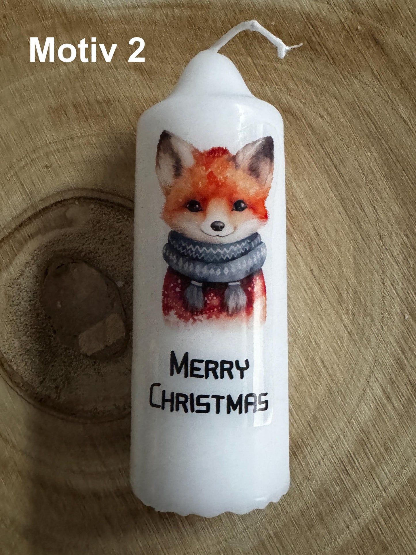 Weihnachtliche Kerze bedruckt mit niedlichem Weihnachts - Motiv, versch. Motive