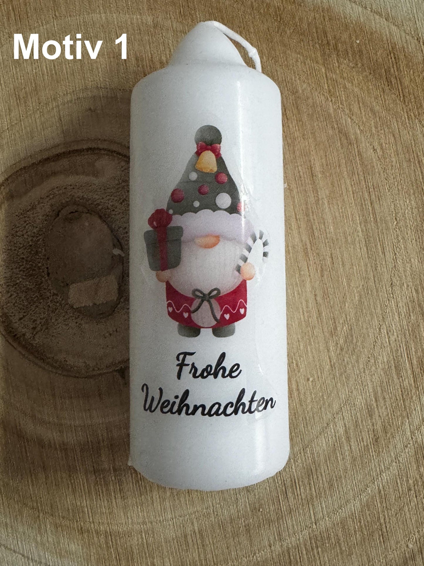 Weihnachtliche Kerze bedruckt mit Weihnachts - Motiv, versch. Motive