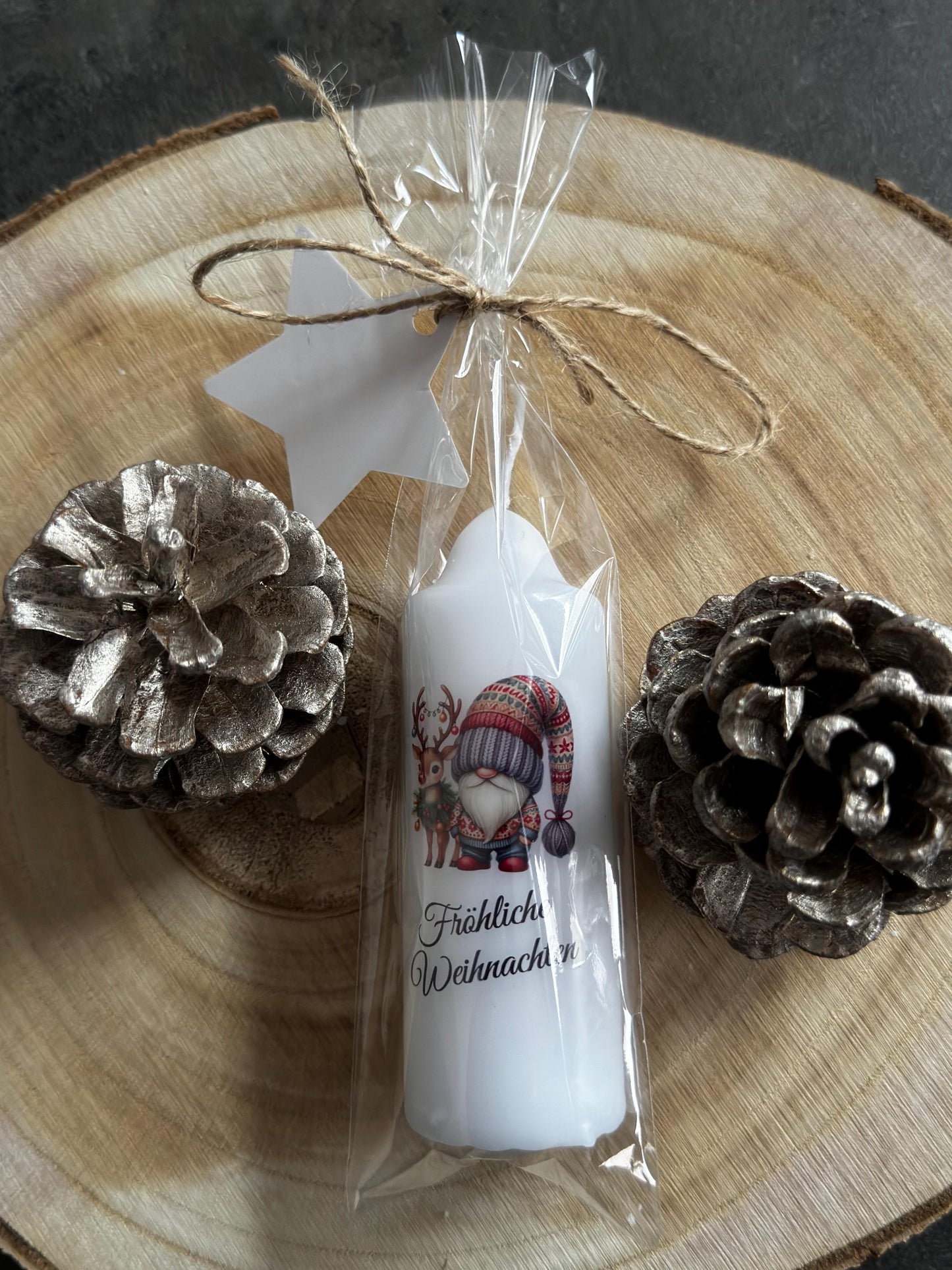 Weihnachtliche Kerze bedruckt mit Weihnachts - Motiv, versch. Motive
