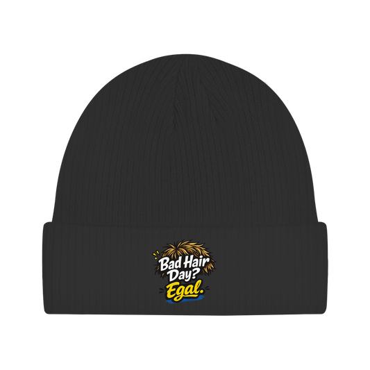 Beanie „Bad Hair Day? Egal.“ – Lustige Unisex Mütze aus Bio-Baumwolle