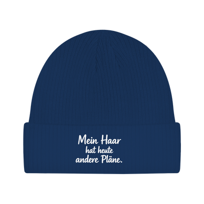 Beanie mit Spruch „Mein Haar hat heute andere Pläne.“ | Lustige Mütze | Weißer Text