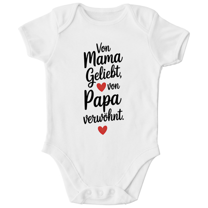Kinder Bio Body mit Spruch „Von Mama geliebt, von Papa verwöhnt“ | schwarze Schrift