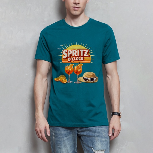 Herren T-Shirt „Spritz O’Clock“ – Lustiger Sommer-Spruch & Aperitif-Statement Shirt