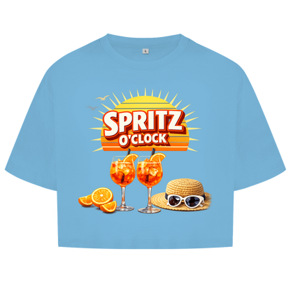 Damen Oversize Crop Top „Spritz O’Clock“ – Lustiger Sommer-Spruch & Aperitif-Statement Top