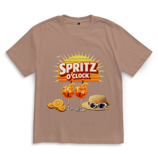 Oversize T-Shirt „Spritz O’Clock“ – Lustiger Sommer-Spruch & Aperitif-Statement Shirt