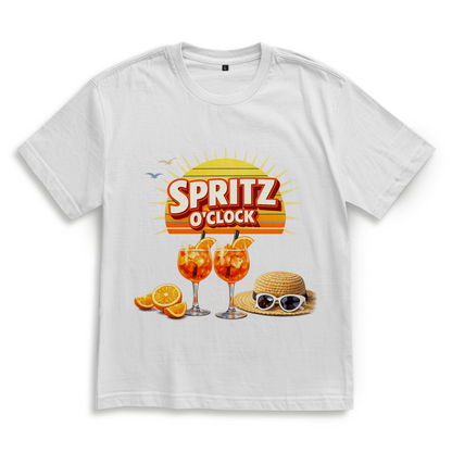 Oversize T-Shirt „Spritz O’Clock“ – Lustiger Sommer-Spruch & Aperitif-Statement Shirt