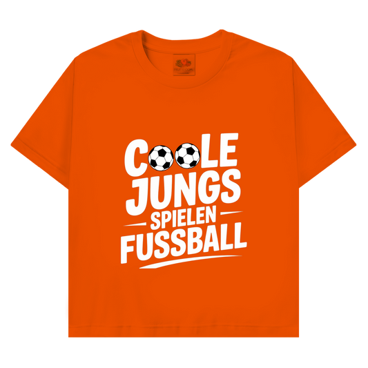 Herren Promo T-Shirt „Coole Jungs spielen Fußball“ – Lustiges Fußball Shirt für Sport & Freizeit