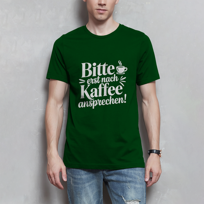Herren T-Shirt „Bitte erst nach Kaffee ansprechen“ Schwarz – Lustiges Kaffee Shirt