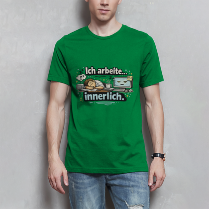 Ich arbeite innerlich Herren T-Shirt – Perfekt für Büro & Homeoffice