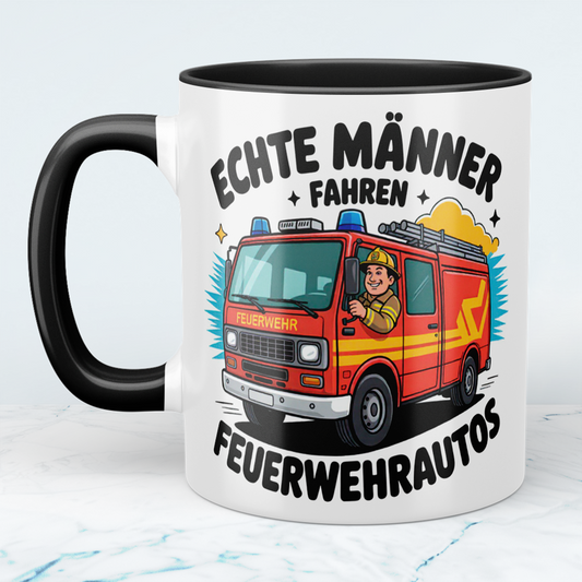 Bedruckte Feuerwehr-Tasse mit Spruch: Echte Männer fahren Feuerwehrautos! – Perfekt für Feuerwehr-Fans!
