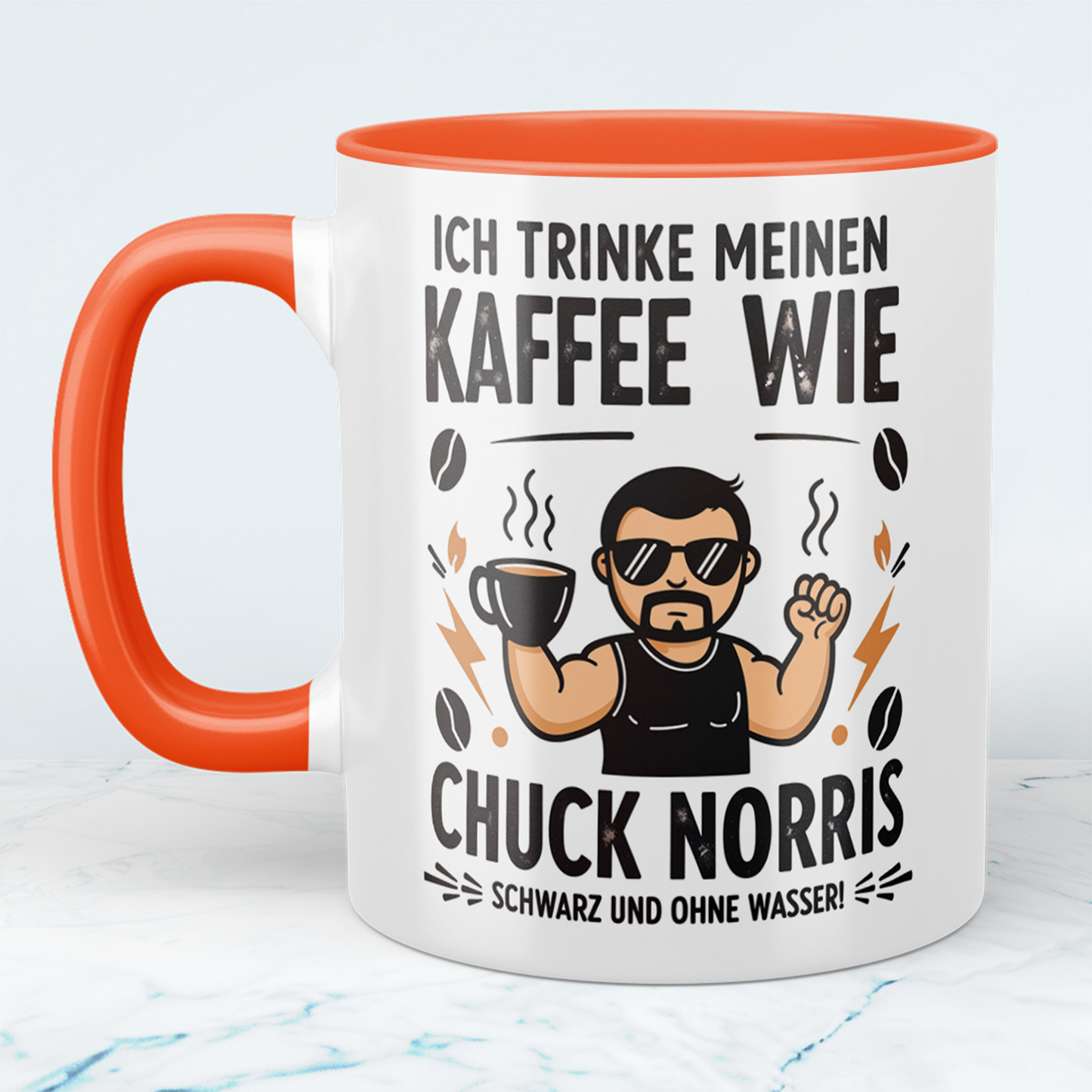 Lustige Chuck Norris Tasse – Ich trinke meinen Kaffee wie Chuck Norris: Schwarz und ohne Wasser