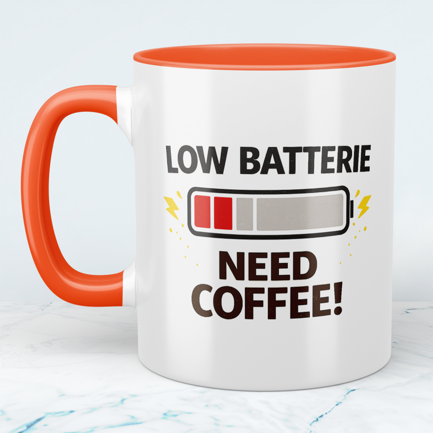 Low Batterie Need Coffee Tasse – Lustige Kaffeetasse für Büro & Kaffee Fans