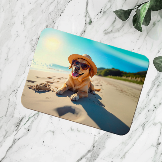 Hochwertiges Mauspad  – Lustiger Hund mit Sonnenbrille und Hut am Strand – Perfekt für Strandliebhaber und Hundefans