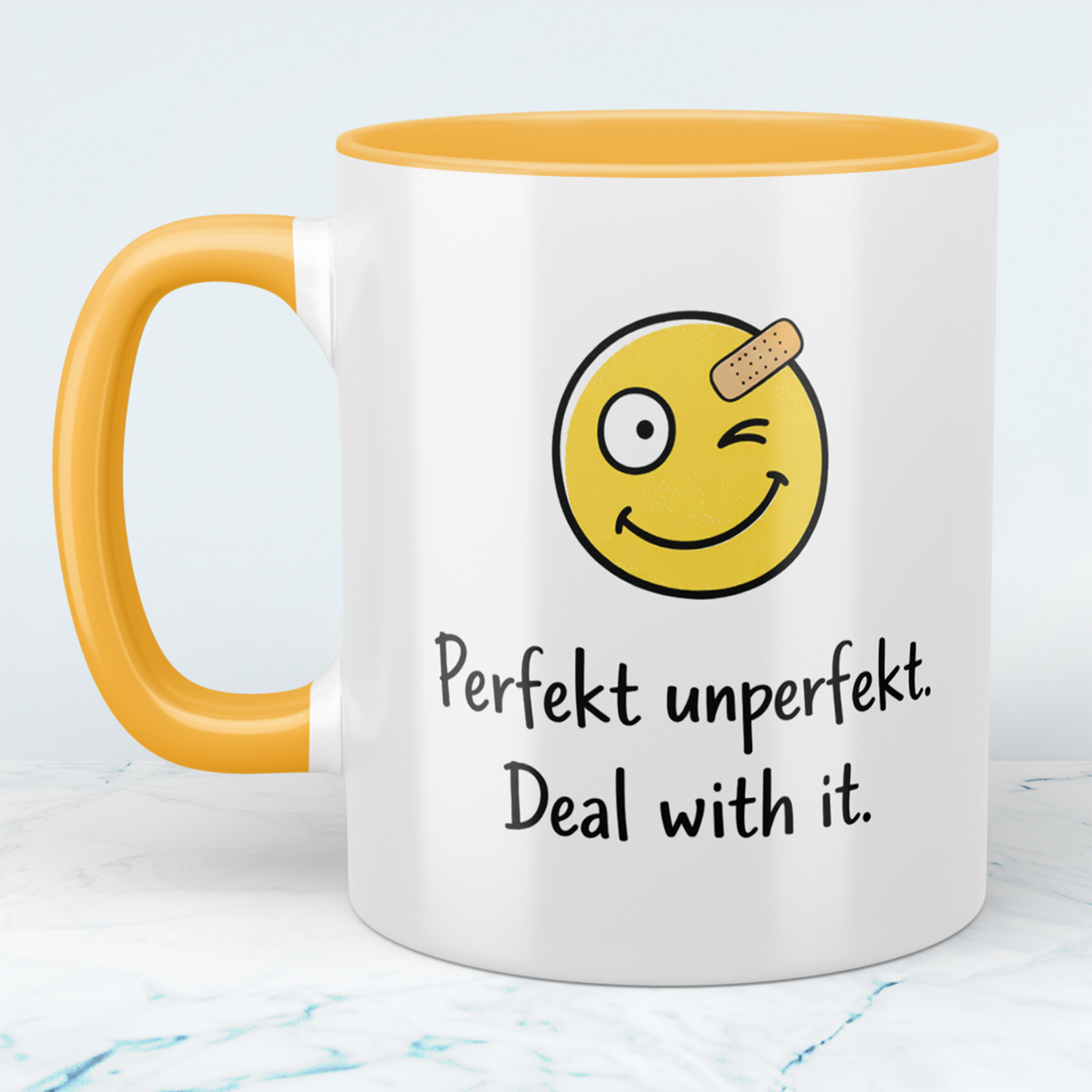 Lustige Tasse mit Spruch „Perfekt unperfekt – Deal with it!“ | Geschenk für Arbeit & Kollegen