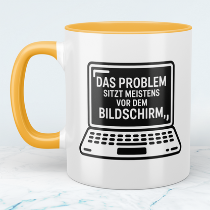 Lustige Tasse „Das Problem sitzt meistens vor dem Bildschirm“ – Geschenk für Arbeit, Kollegen & Familie